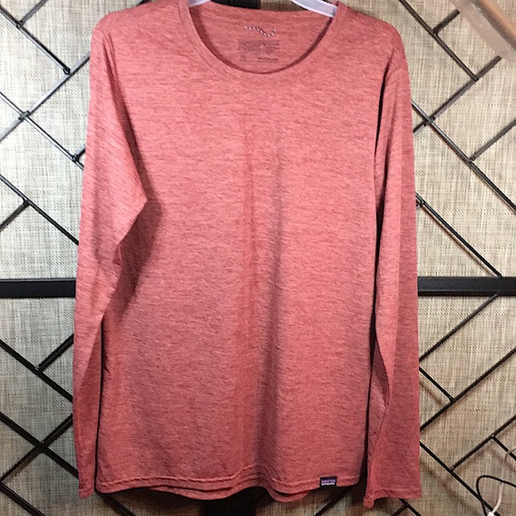GENTLY USED PATAGONIA XS LIGHT WEIGHT RED SHIRT BOYS - Picture 1 of 5